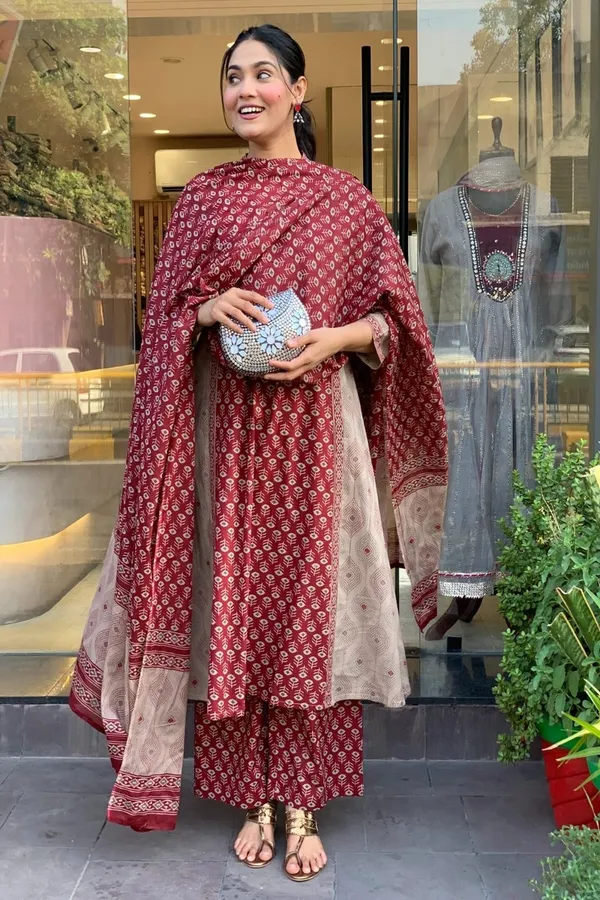 Women's_Premium_Hand_Worked_Pure_Cotton_A-Line_Anarkali_Kurta_Palazzo_Dupatta_Set