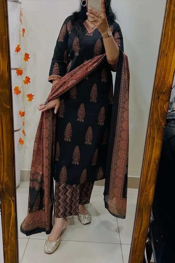 Women's_Premium_Hand_Worked_Pure_Cotton_Kurta_Pant_Dupatta_Set