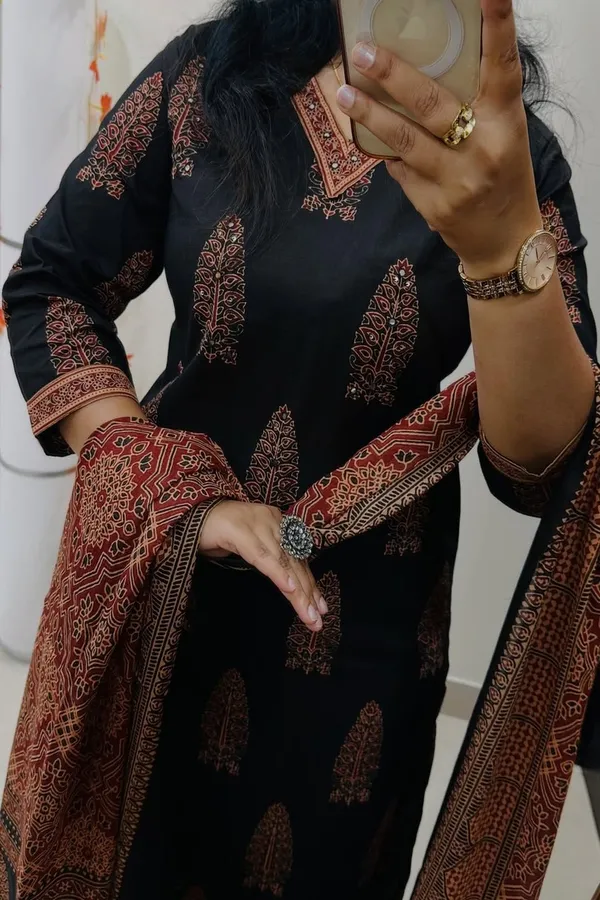 Women's_Premium_Hand_Worked_Pure_Cotton_Kurta_Pant_Dupatta_Set