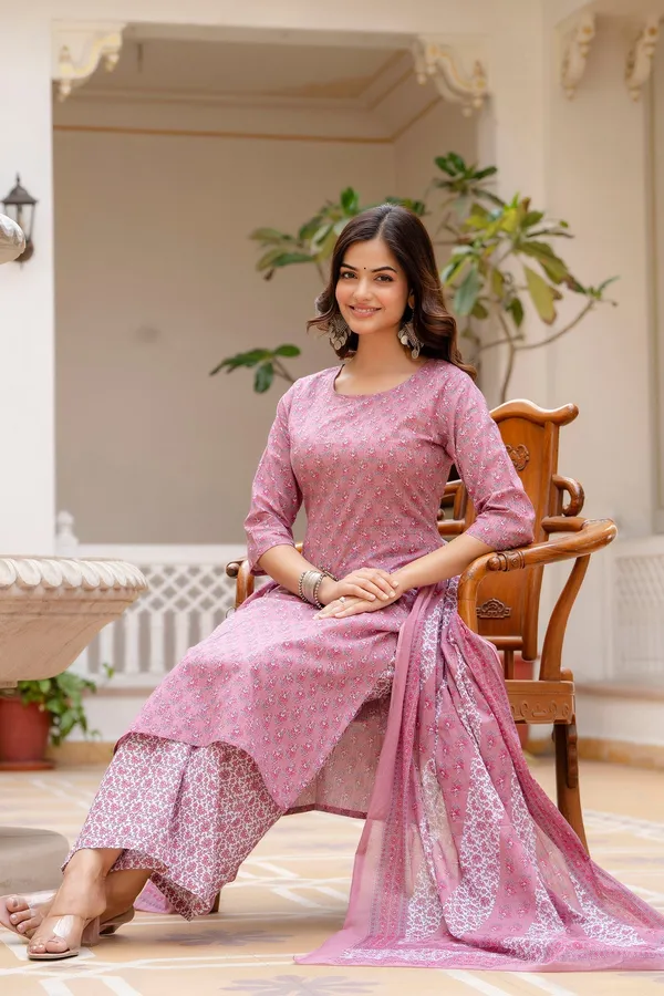 Pink_Floral_Printed_Pure_Cotton_Kurta_Set_For_Women