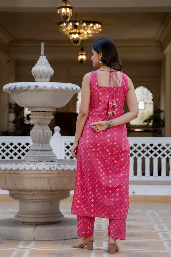 Pink_Floral_Printed_Pure_Cotton_Kurta_Set_For_Women