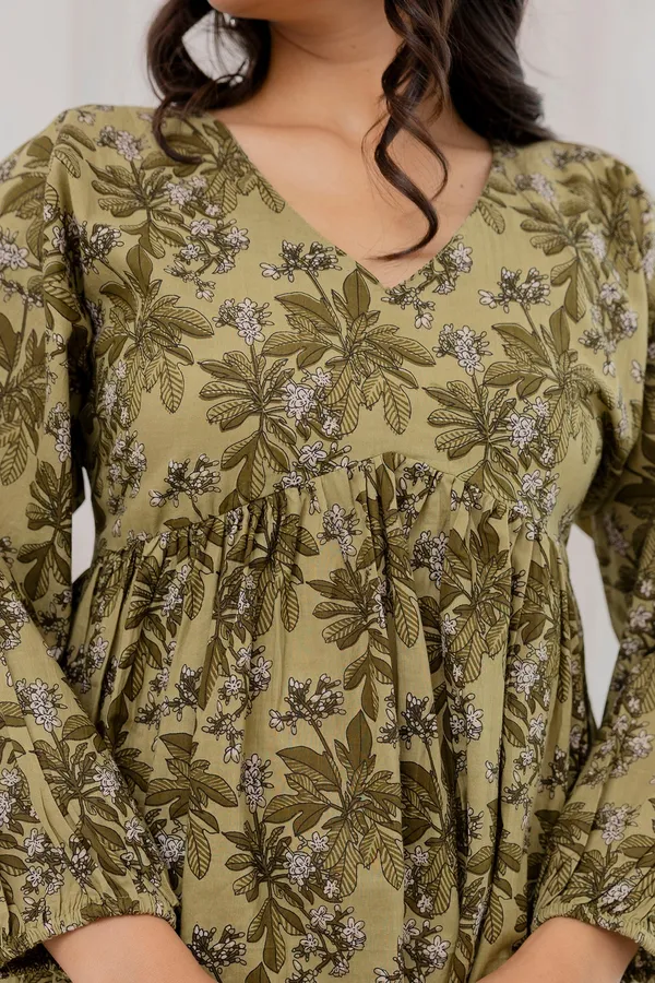 Green_Pure_Cotton_Printed_Top_For_Women