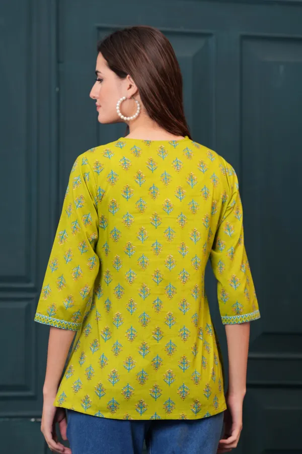 Green_Pure_Cotton_Printed_Top_For_Women