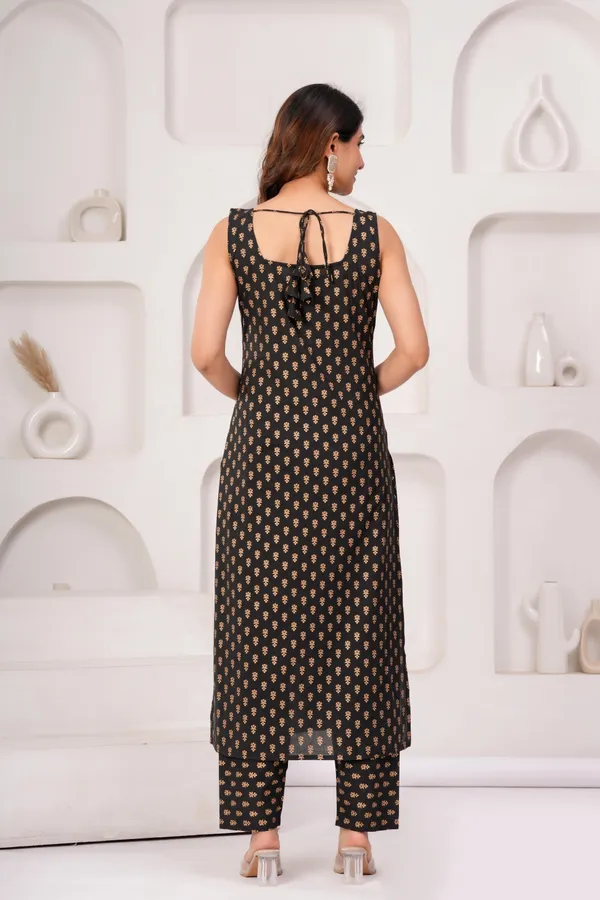 Black_Floral_Printed_Pure_Cotton_Kurta_Set_For_Women