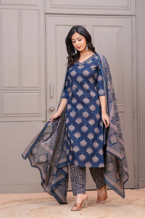 Navy_Blue_Floral_Printed_Pure_Cotton_Kurta_Set_For_Women