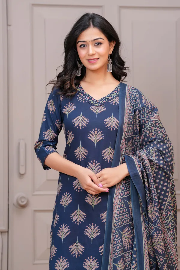 Navy_Blue_Floral_Printed_Pure_Cotton_Kurta_Set_For_Women