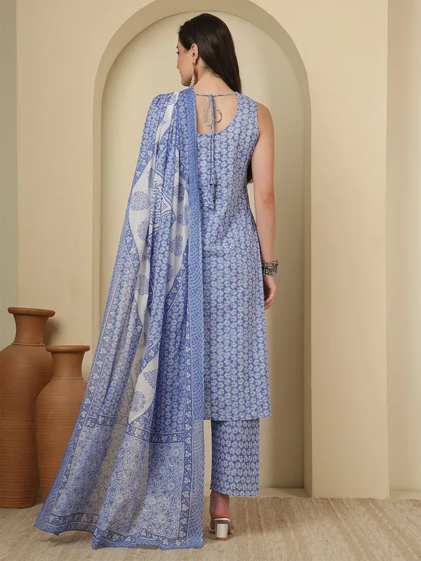 Blue_Floral_Printed_Pure_Cotton_Kurta_Set_For_Women