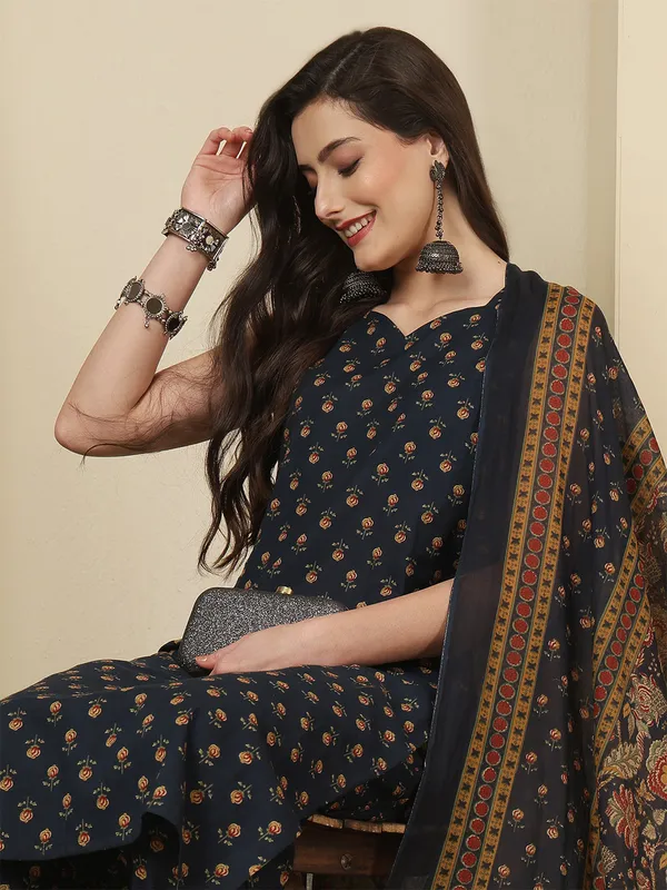 Blue_Floral_Printed_Pure_Cotton_Kurta_Set_For_Women