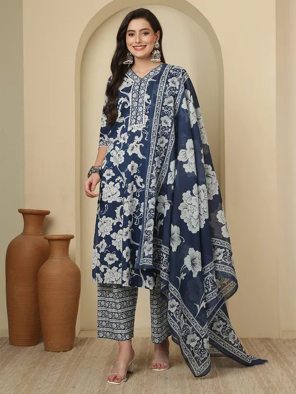 Blue_Floral_Printed_Pure_Cotton_Kurta_Set_For_Women