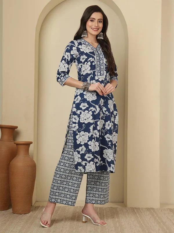 Blue_Floral_Printed_Pure_Cotton_Kurta_Set_For_Women