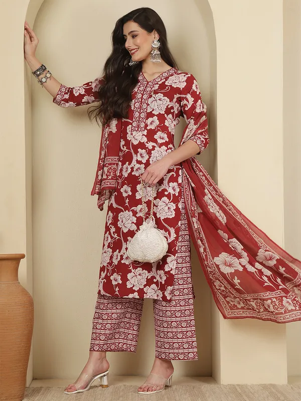 Maroon_Floral_Printed_Pure_Cotton_Kurta_Set_For_Women