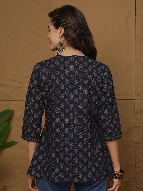 Blue_Pure_Cotton_Printed_Top_For_Women