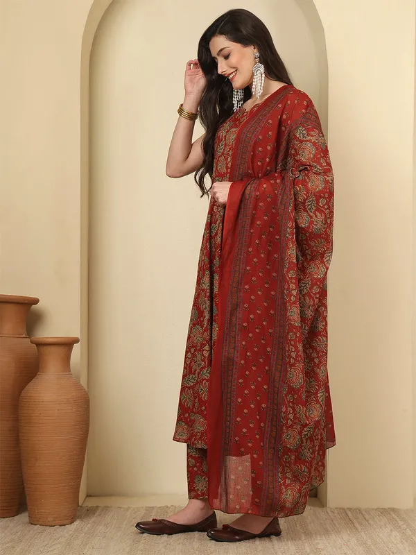 Maroon_Floral_Printed_Pure_Cotton_Kurta_Set_For_Women