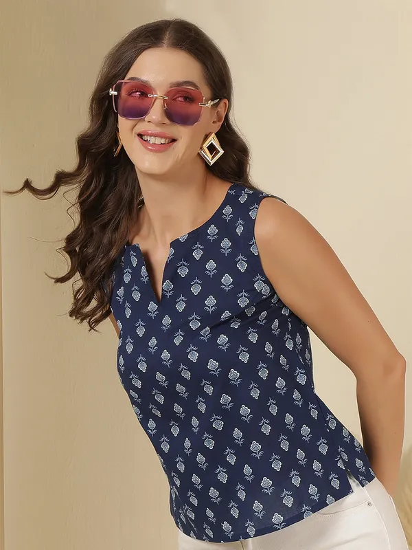 Blue_Pure_Cotton_Printed_Top_For_Women
