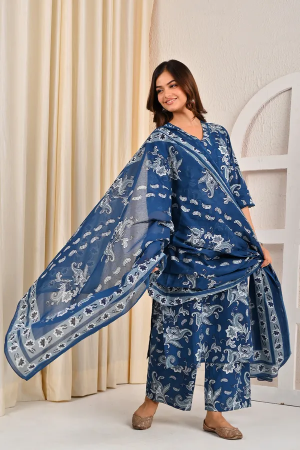 Blue_Floral_Printed_Pure_Cotton_Kurta_Set_For_Women