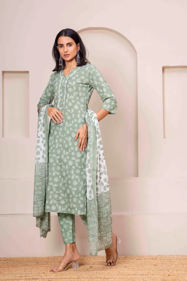 Green_Floral_Printed_Pure_Cotton_Kurta_Set_For_Women