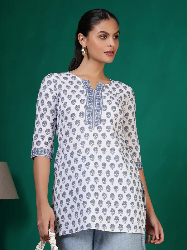 Off_White__Pure_Cotton_Printed_Tunic_For_Women