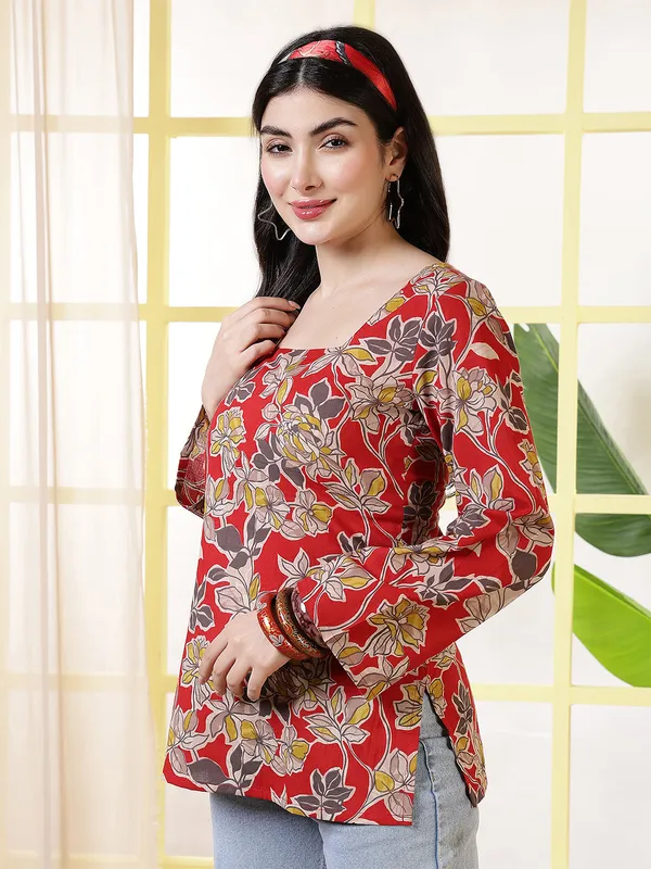 Red__Pure_Cotton_Printed_Tunic_For_Women