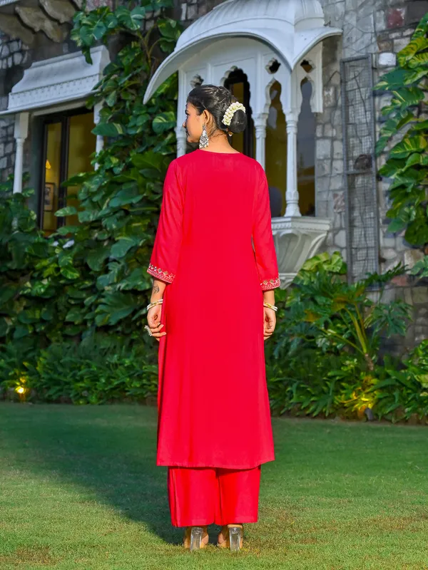 Magenta_Embroidered_Viscose_Rayon_Kurta_Set_For_Women