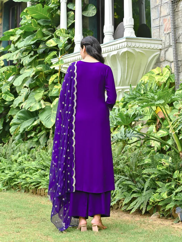 Purple_Embroidered_Viscose_Rayon_Kurta_Set_For_Women