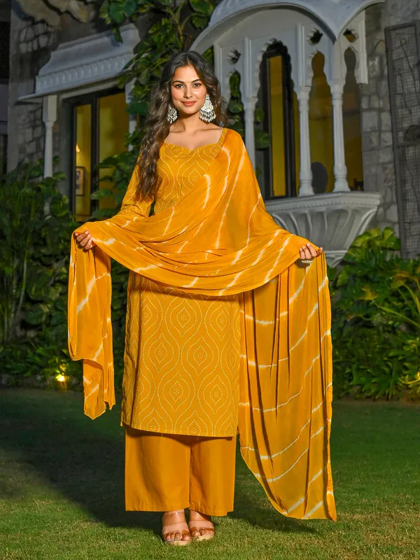 Yellow_Floral_Printed_Pure_Cotton_Kurta_Set_For_Women