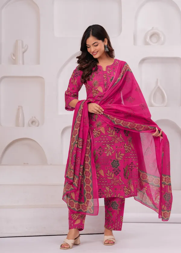 Pink_Floral_Printed_Pure_Cotton_Kurta_Set_For_Women