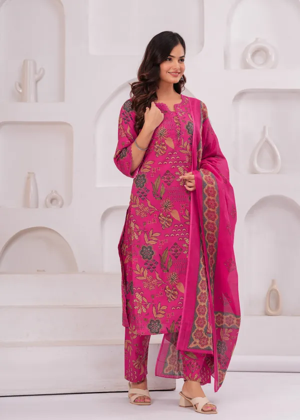 Pink_Floral_Printed_Pure_Cotton_Kurta_Set_For_Women