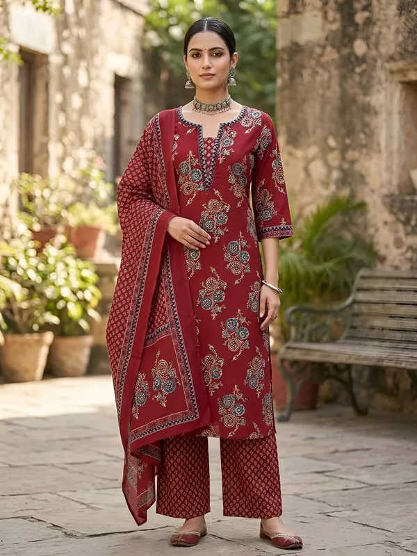 Maroon_Floral_Printed_Straight_Kurta_Set_For_Women