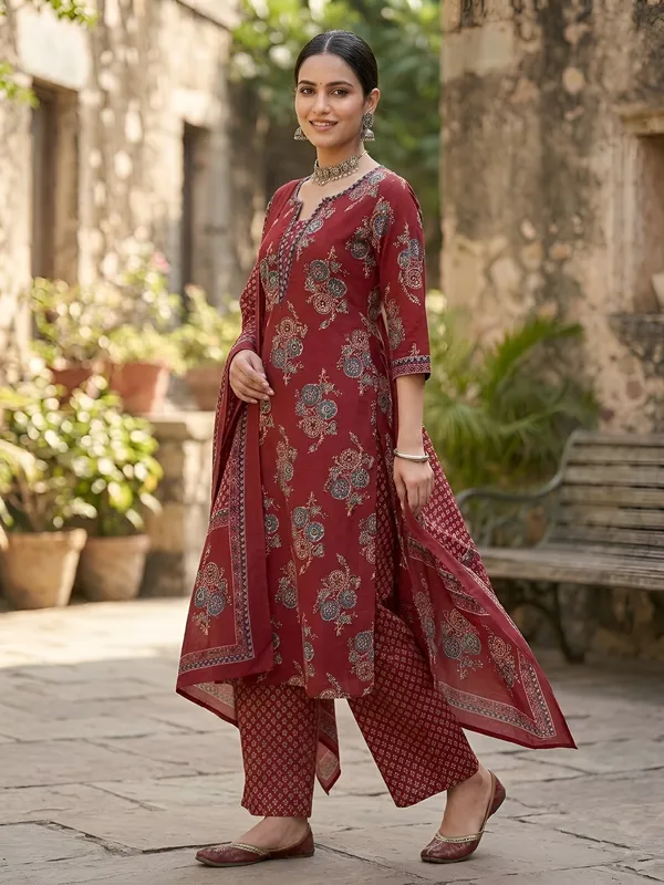 Maroon_Floral_Printed_Straight_Kurta_Set_For_Women