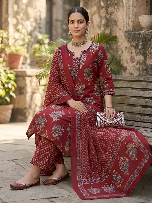 Maroon_Floral_Printed_Straight_Kurta_Set_For_Women