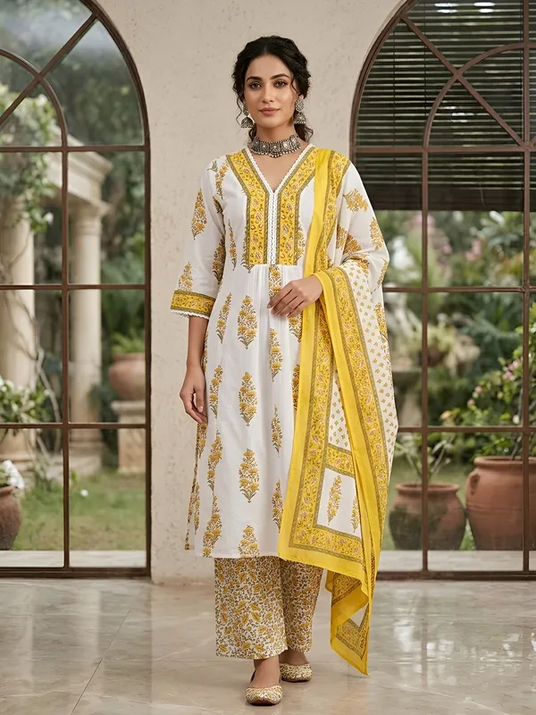 White_Floral_Printed_Anarkali_Kurta_Set_For_Women