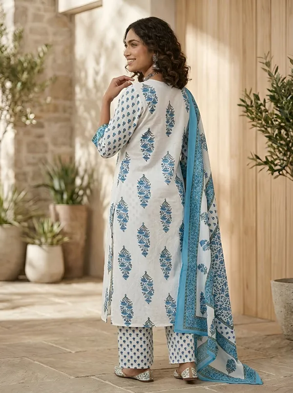 Off_White_Floral_Printed_Pure_Cotton_Kurta_Set_For_Women
