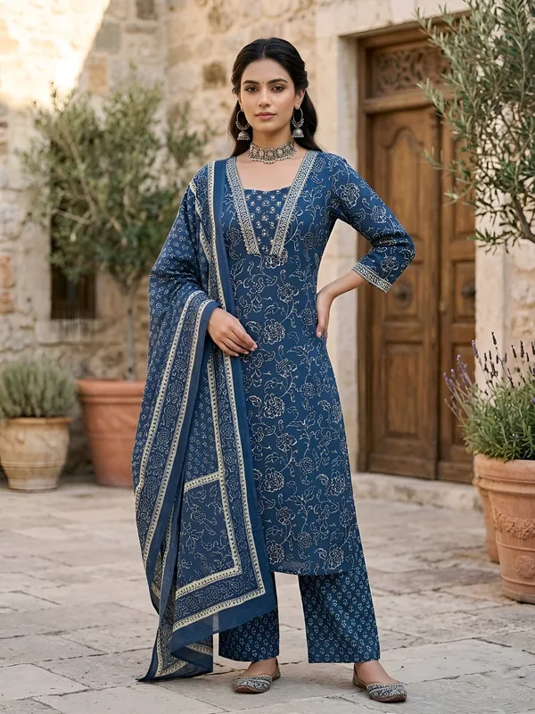Navy_Blue_Floral_Printed_Straight_Kurta_Set_For_Women