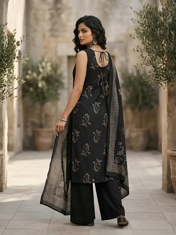 Black_Floral_Printed_Pure_Cotton_Kurta_Set_For_Women