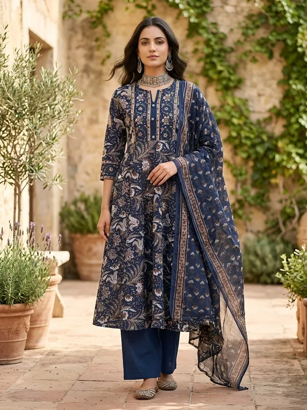 Blue_Floral_Printed_Anarkali_Kurta_Set_For_Women