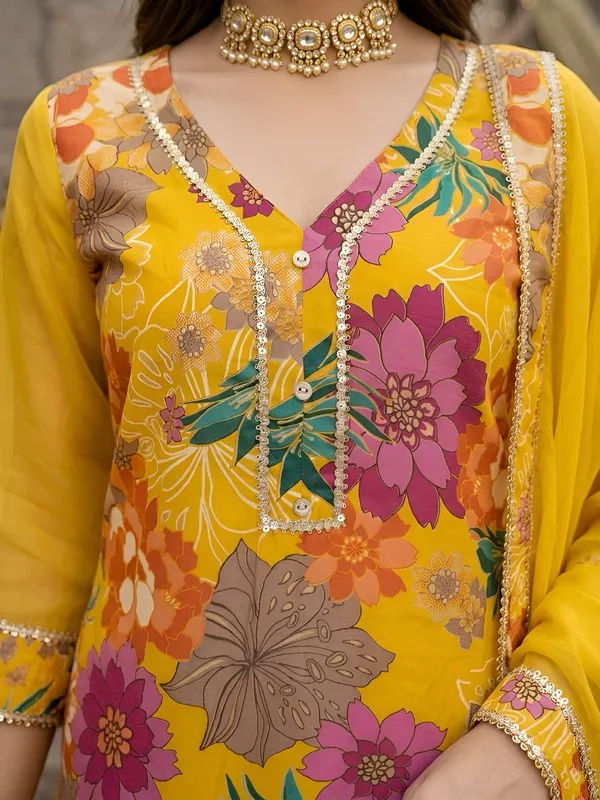 Yellow_Floral_Printed_Straight_Kurta_Set_For_Women