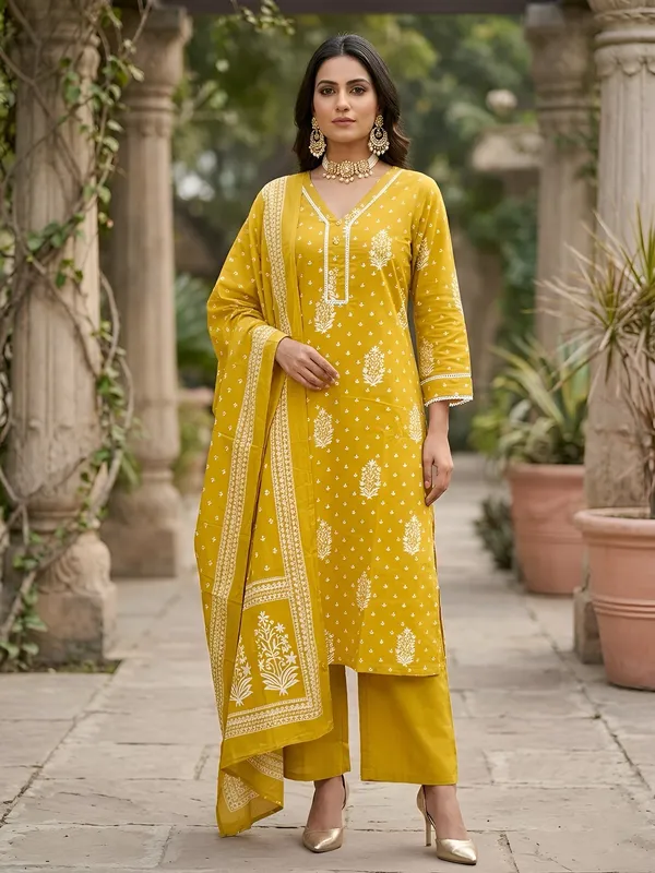 Yellow_Floral_Printed_Straight_Kurta_Set_For_Women