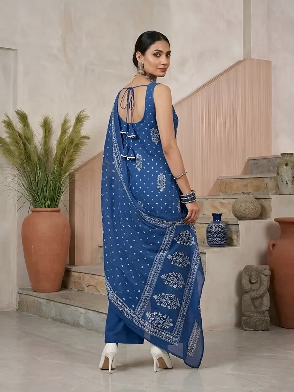 Blue_Floral_Printed_Straight_Kurta_Set_For_Women