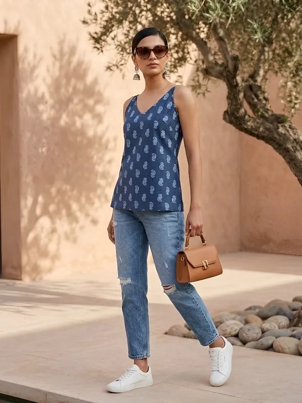 Blue_Pure_Cotton_Printed_Top_For_Women