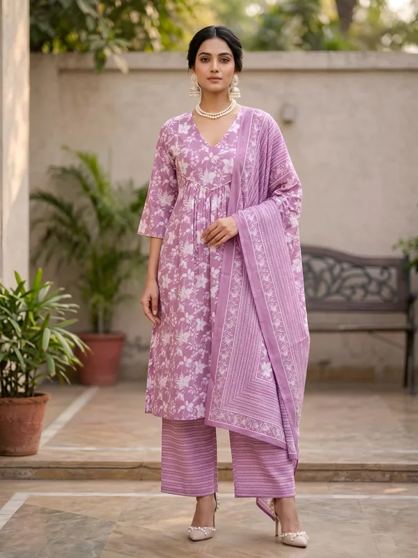 Lavender_Floral_Printed_A-Line_Kurta_Set_For_Women