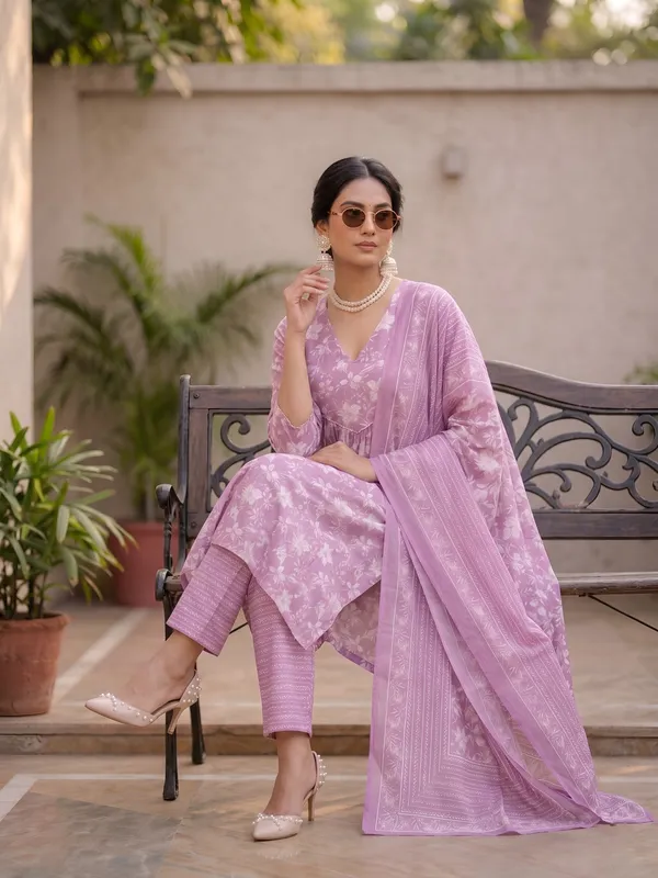 Lavender_Floral_Printed_A-Line_Kurta_Set_For_Women