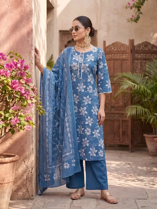 Blue_Floral_Printed_Straight_Kurta_Set_For_Women