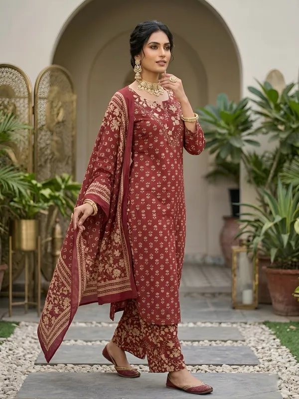 Maroon_Floral_Printed_Straight_Kurta_Set_For_Women
