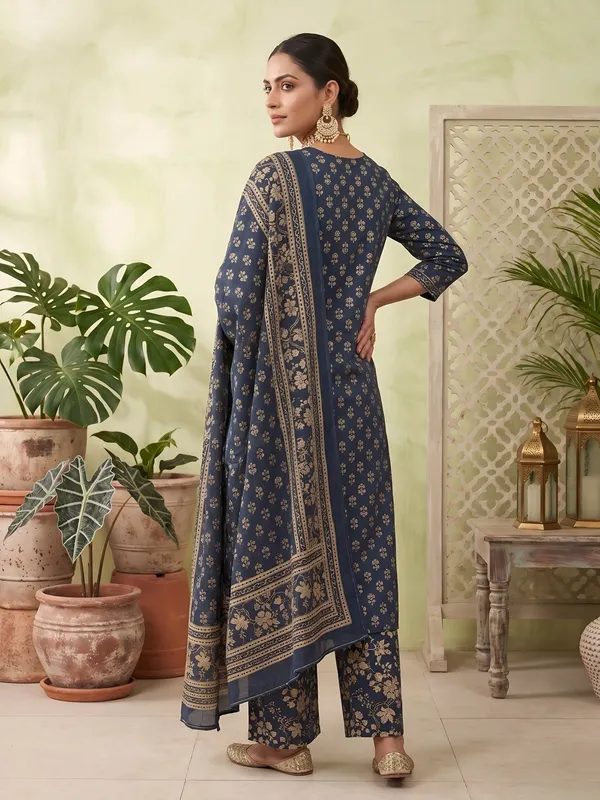 Blue_Floral_Printed_Straight_Kurta_Set_For_Women