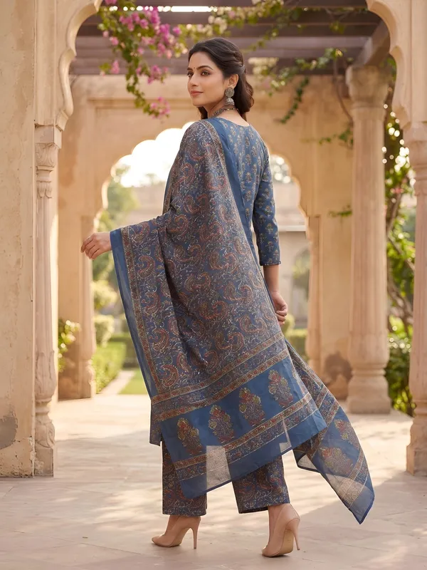 Blue_Floral_Printed_Straight_Kurta_Set_For_Women