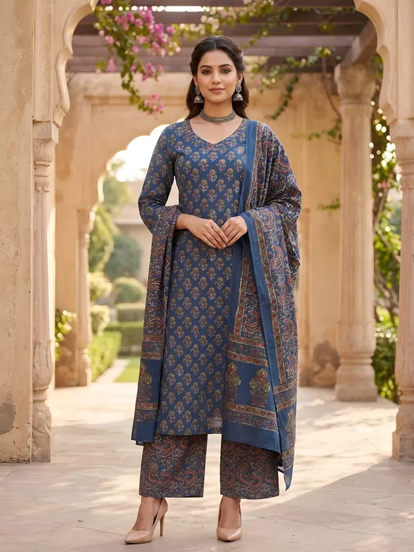 Blue_Floral_Printed_Straight_Kurta_Set_For_Women