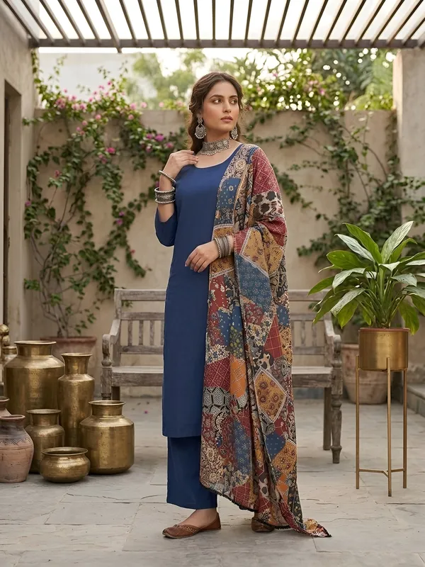 Blue_Floral_Printed_Straight_Kurta_Set_For_Women