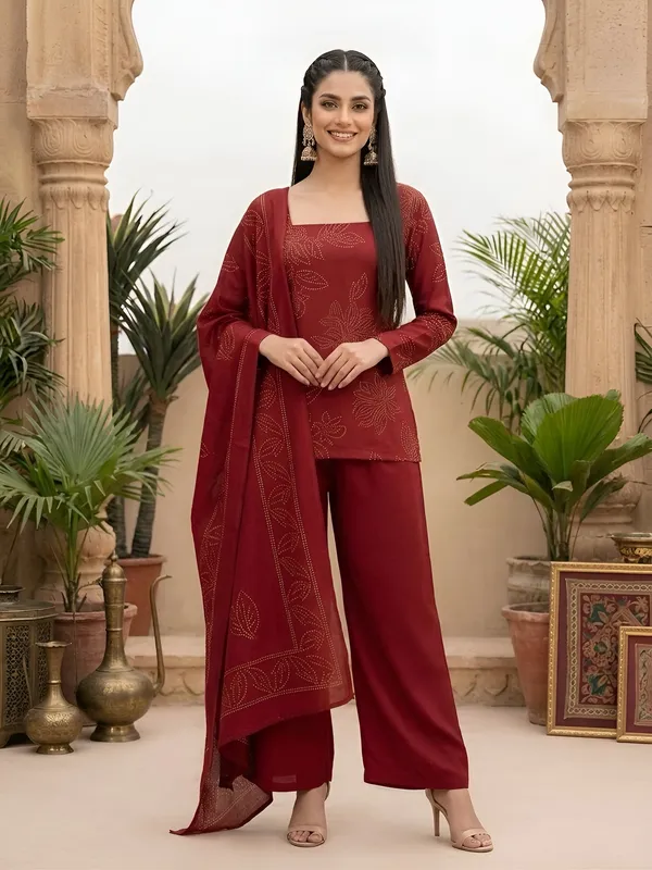 Maroon_Floral_Printed_Straight_Kurta_Set_For_Women