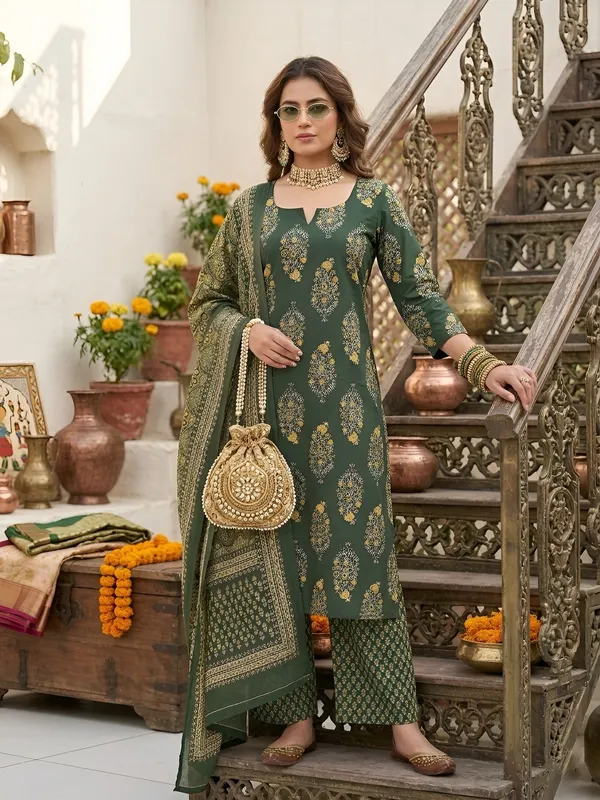 Green_Floral_Printed_Straight_Kurta_Set_For_Women