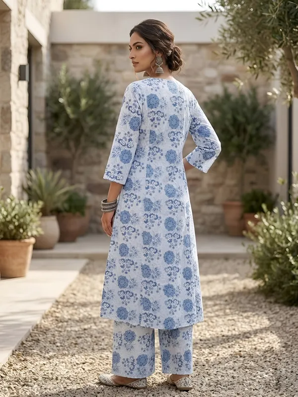 Off_White_Printed_Co-Ord_Set_for_Women